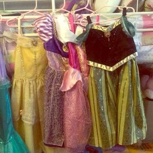 4 princesses dresses.